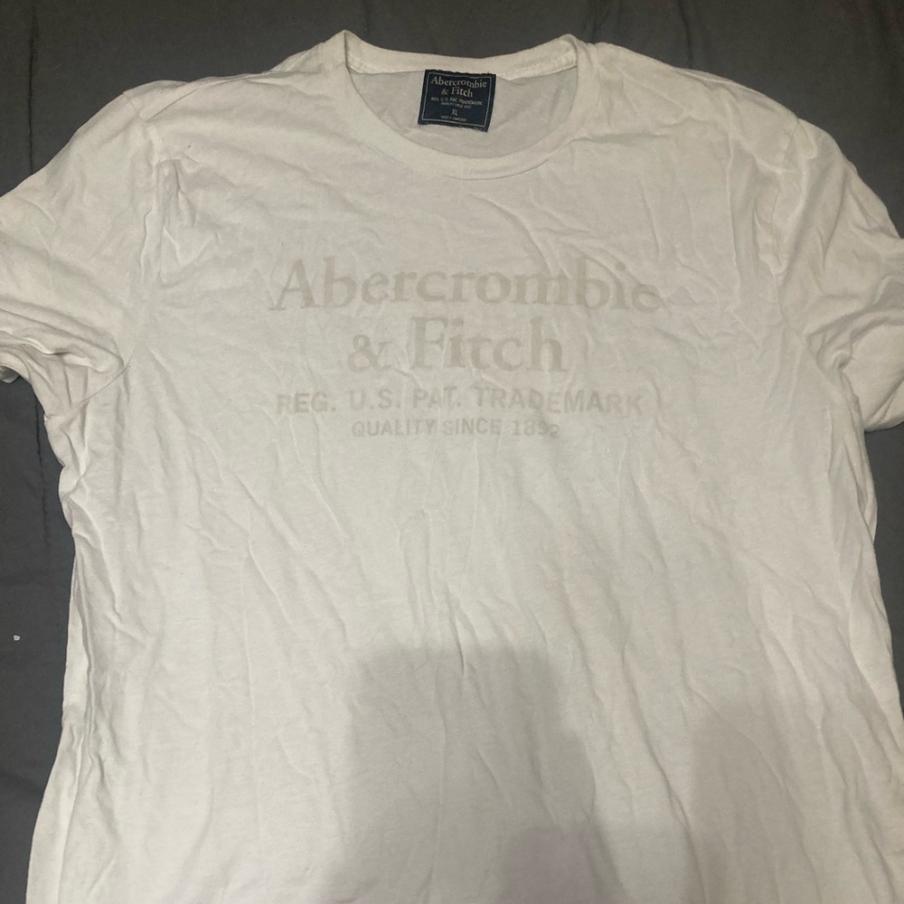 Men’s XL Abercrombie & Fitch T-shirt NEW